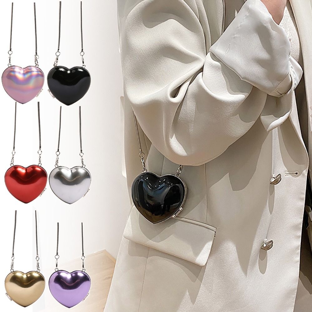 Women Accessories Photos - Modische Mehrfarbige Abendtasche mit Metallkette, Herzförmige