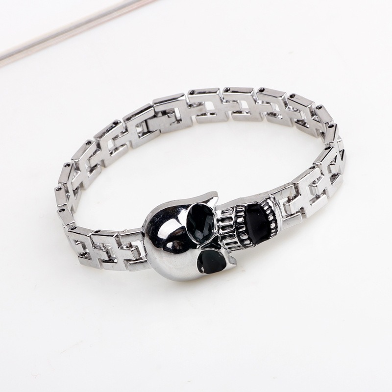 Totenkopf-Armband aus Titansta – Women'S Accessories To Wear With Watch Bewertung und Preis
